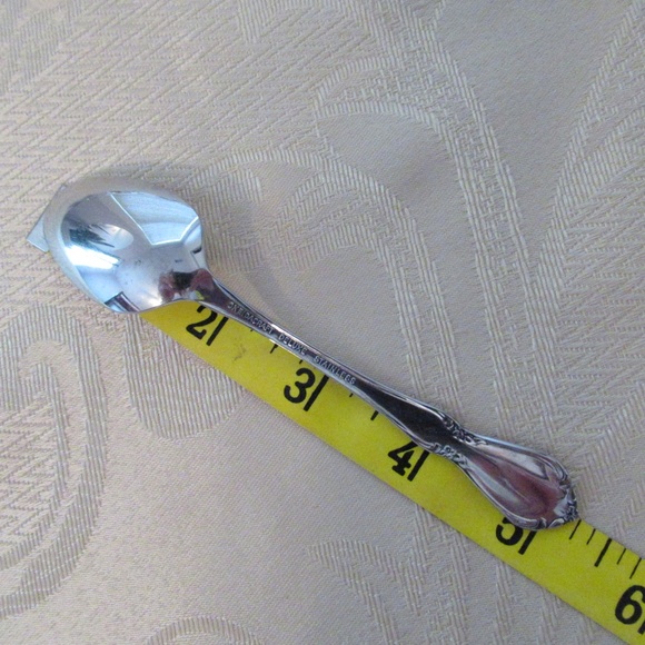 OneidaCraft Deluxe Stainless spoon - Picture 4 of 5